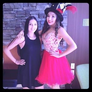 Short/ Red cocktail dress! Homecoming Or Prom!